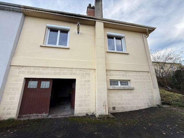 Maison à BLAYE-LES-MINES