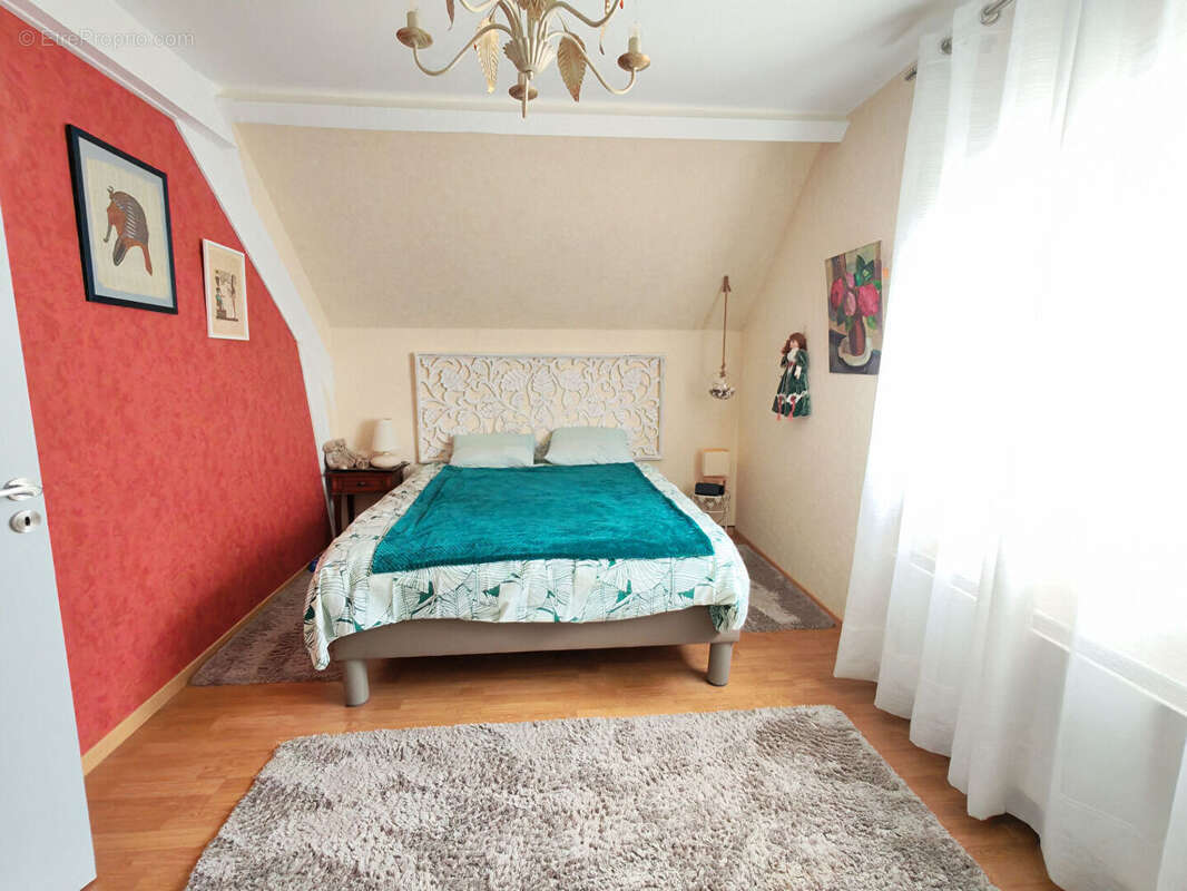 Maison à SAVIGNY-LE-SEC