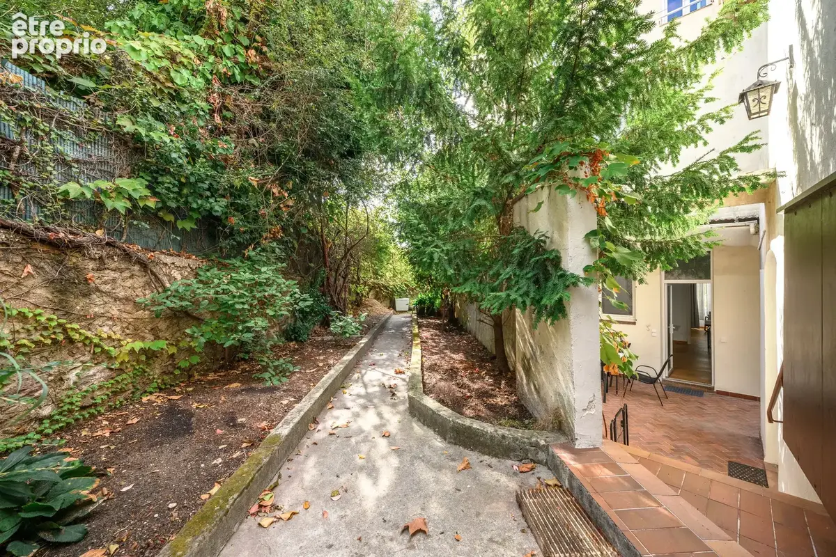 Cannes - Appartement - 182m² - Patio - Dépendance - Parking - photo 28