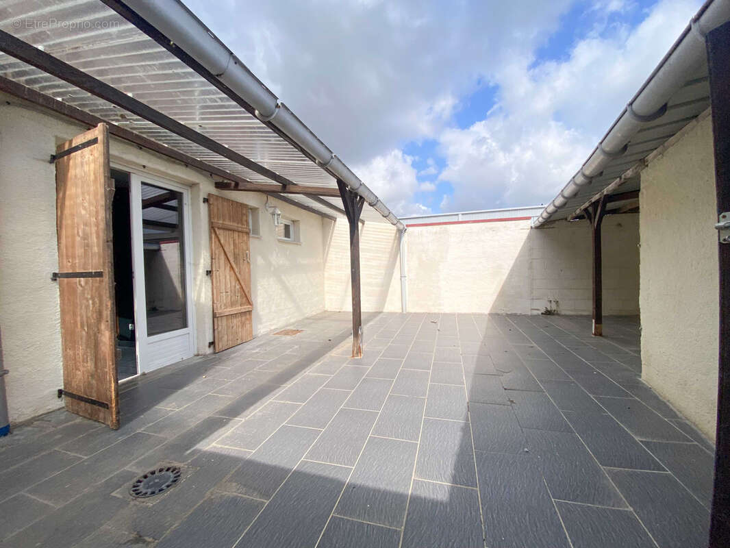 Maison à RECQUIGNIES