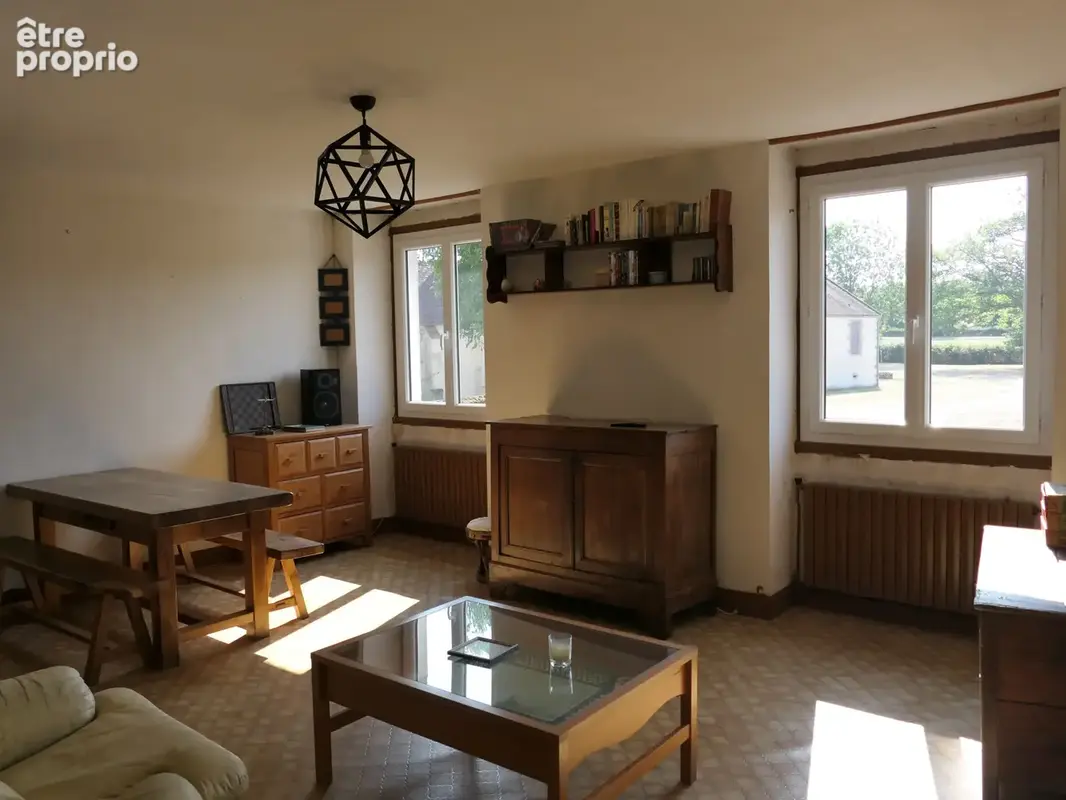 Emnsemble immobilier borde par le canal du nivernais - photo 6