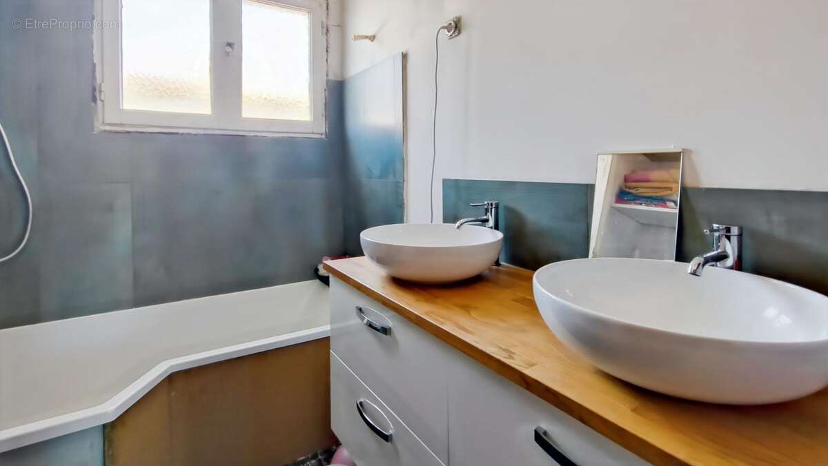 Maison à ROQUEMAURE