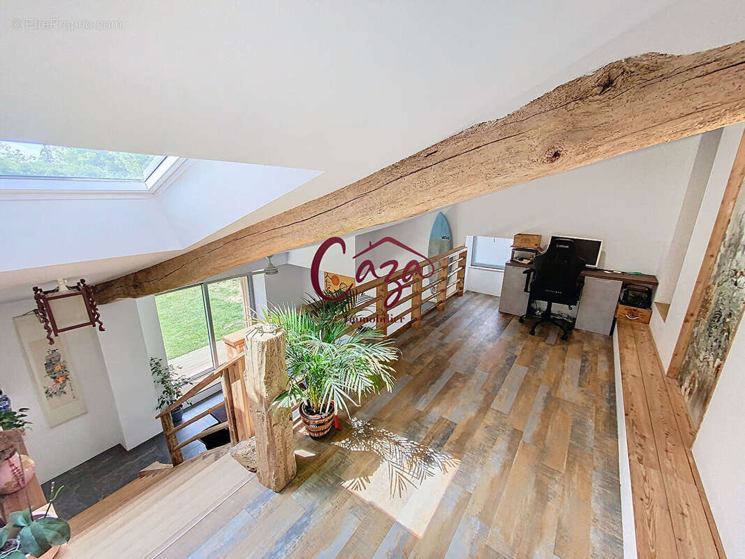 Maison à CAMBLANES-ET-MEYNAC