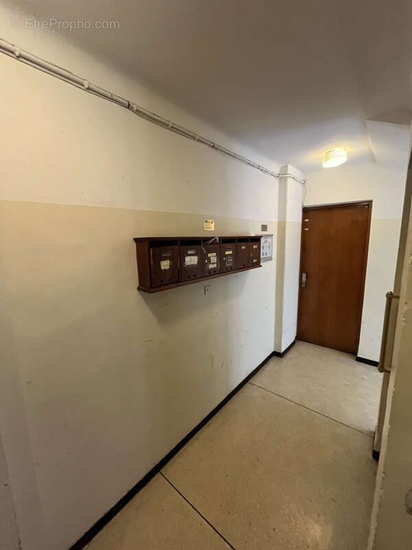 Appartement à MARSEILLE-3E