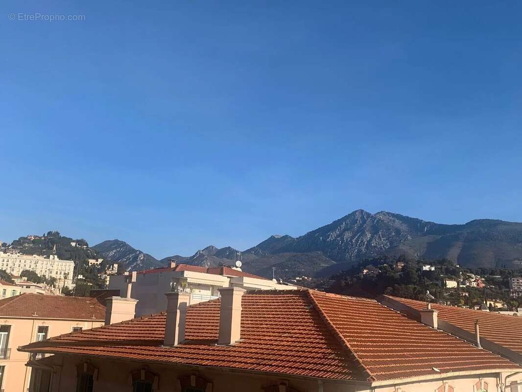 MENTON CENTRE – Grand 3 pièces traversant avec deux terrasses, cave et parking - photo 11