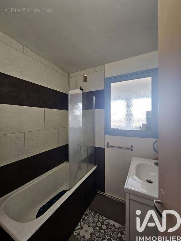 Photo 6 - Appartement à RUELLE-SUR-TOUVRE