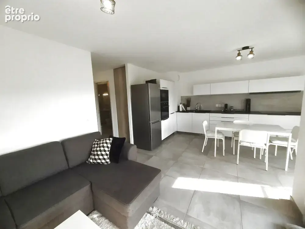 Exclusivité ! Appartement avec vue Montagnes de type 3, très récent, Terrasse et Garage ! - photo 8