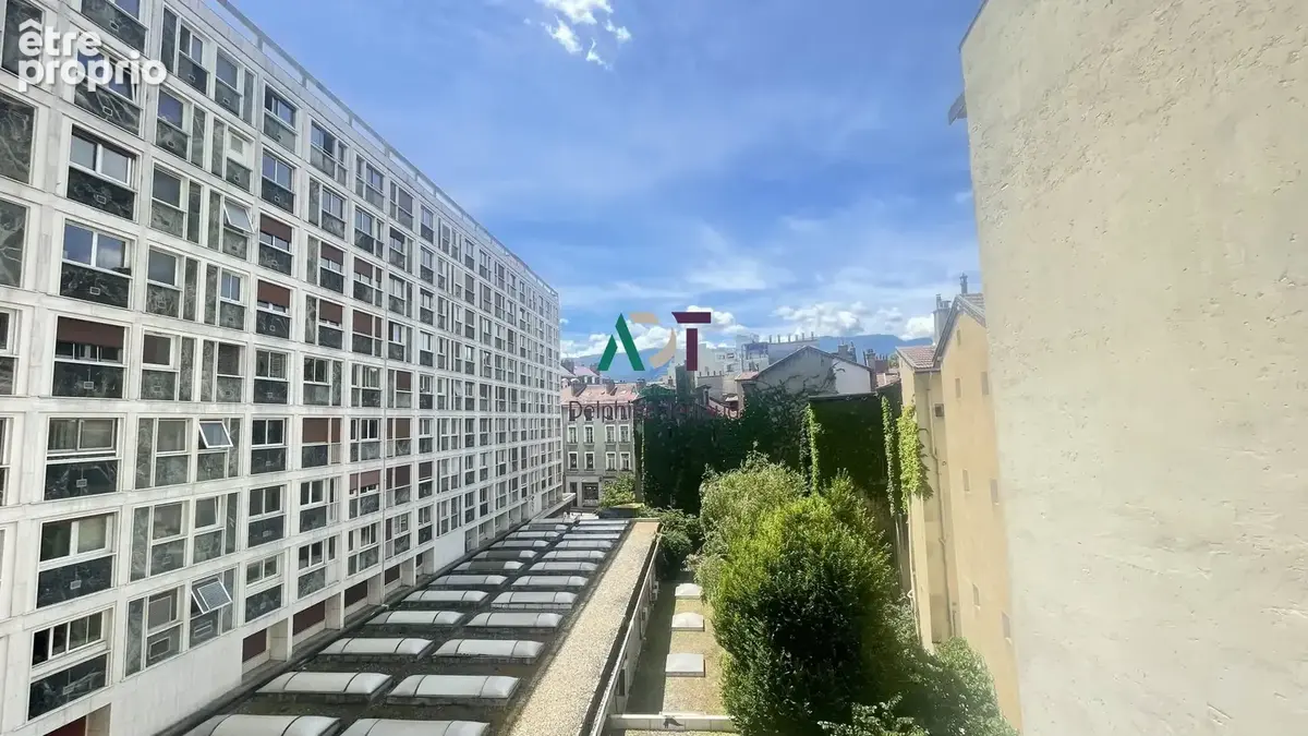 Appartement 79 m² à Grenoble  - photo 9