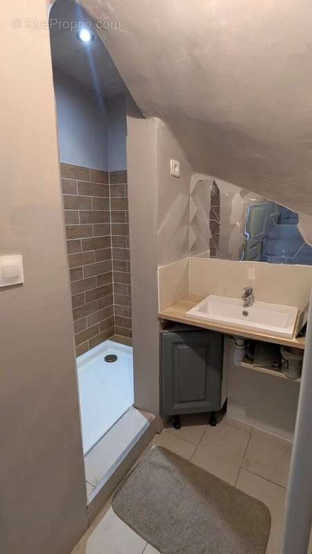 Appartement à ENTRECASTEAUX