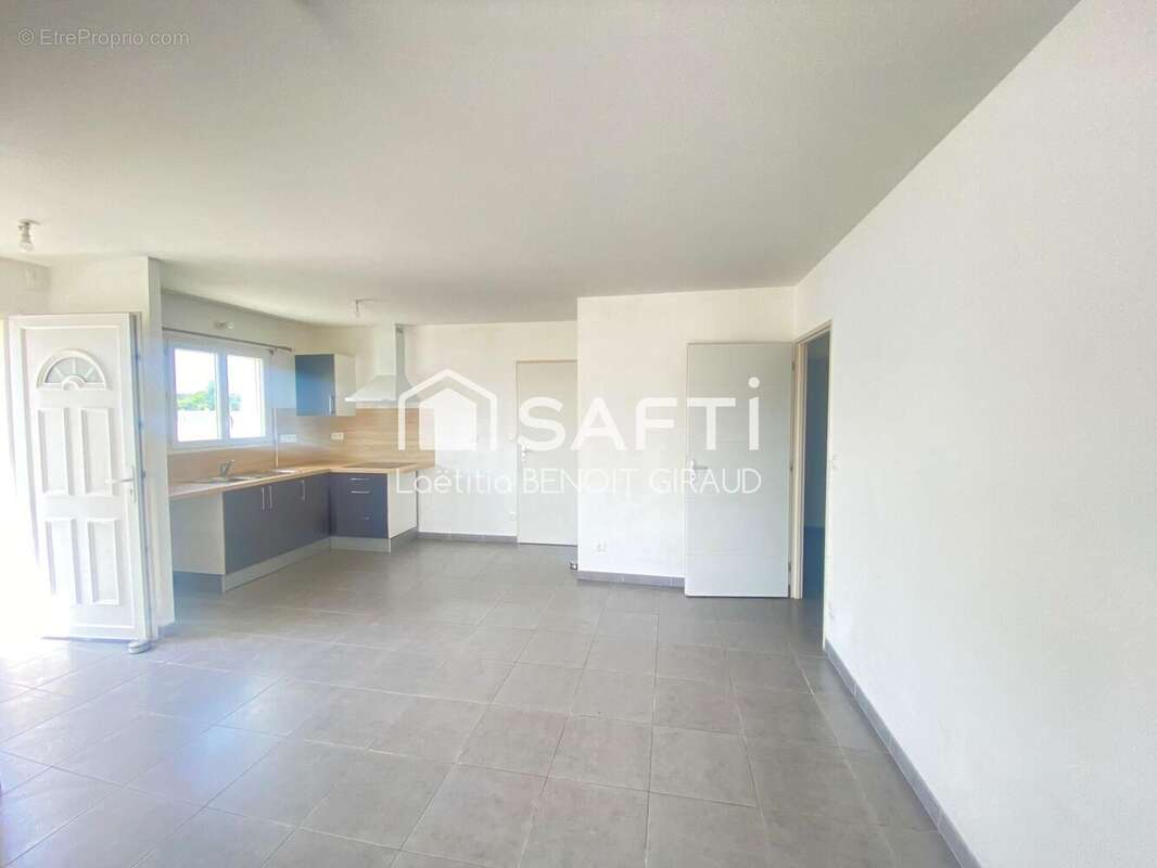 Photo 2 - Maison à COZES