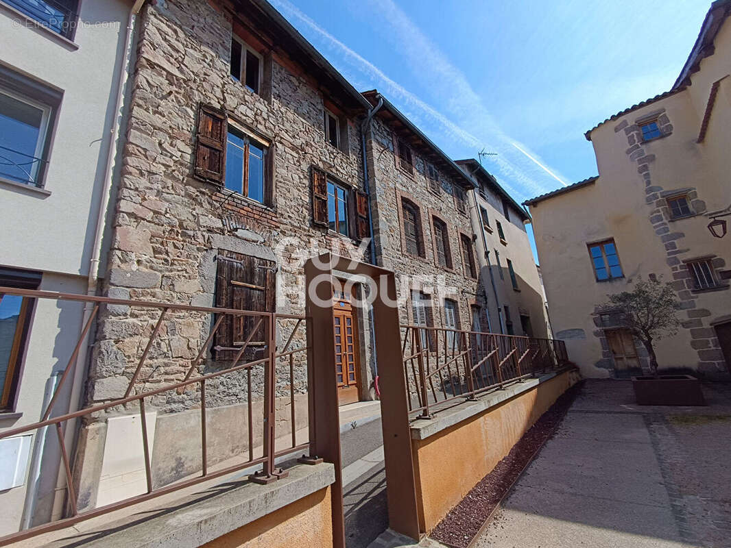 Appartement à BOEN