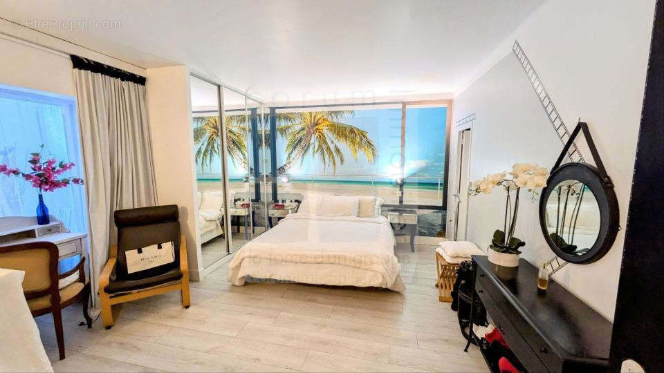 SÈTE (34) — Appartement Haussmannien XIX siècle de 254 m2 avec vue mer panoramique - photo 15