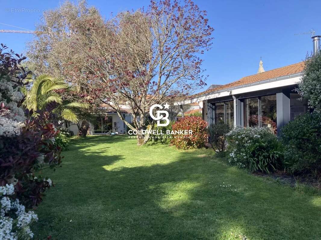 Maison à SAINT-MICHEL-CHEF-CHEF