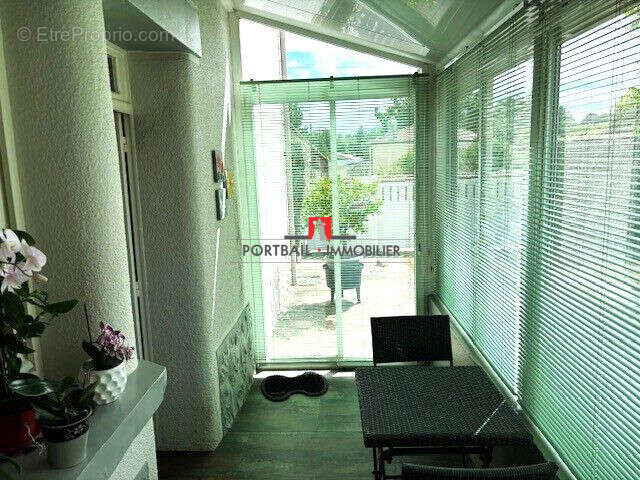 Maison 159 m² à Cavignac  - photo 2