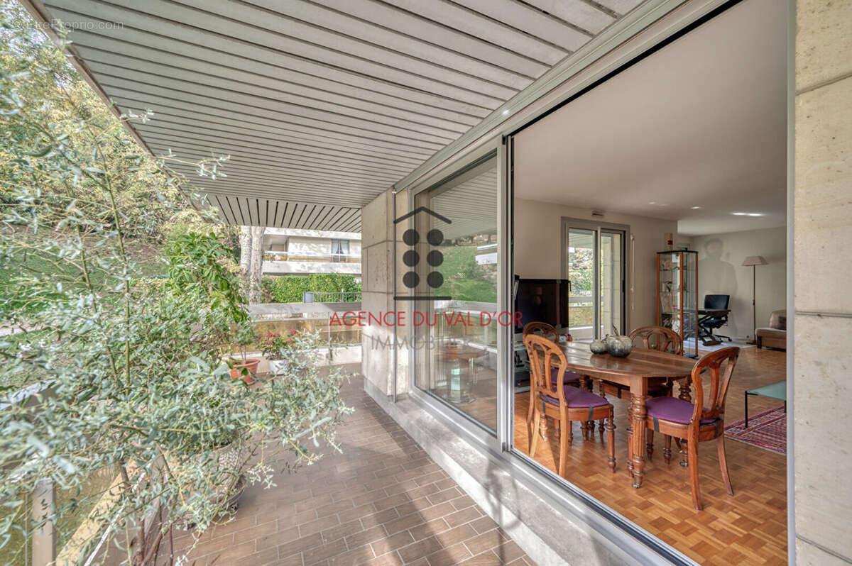 Appartement à BOUGIVAL