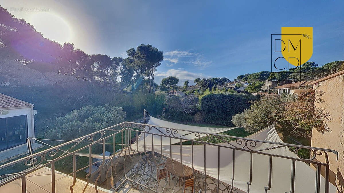 Maison à ENSUES-LA-REDONNE