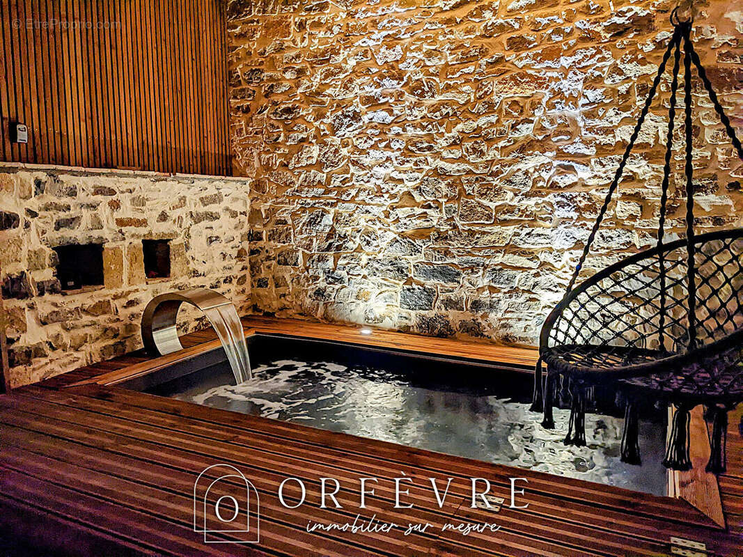 Maison à SAINT-CLEMENT