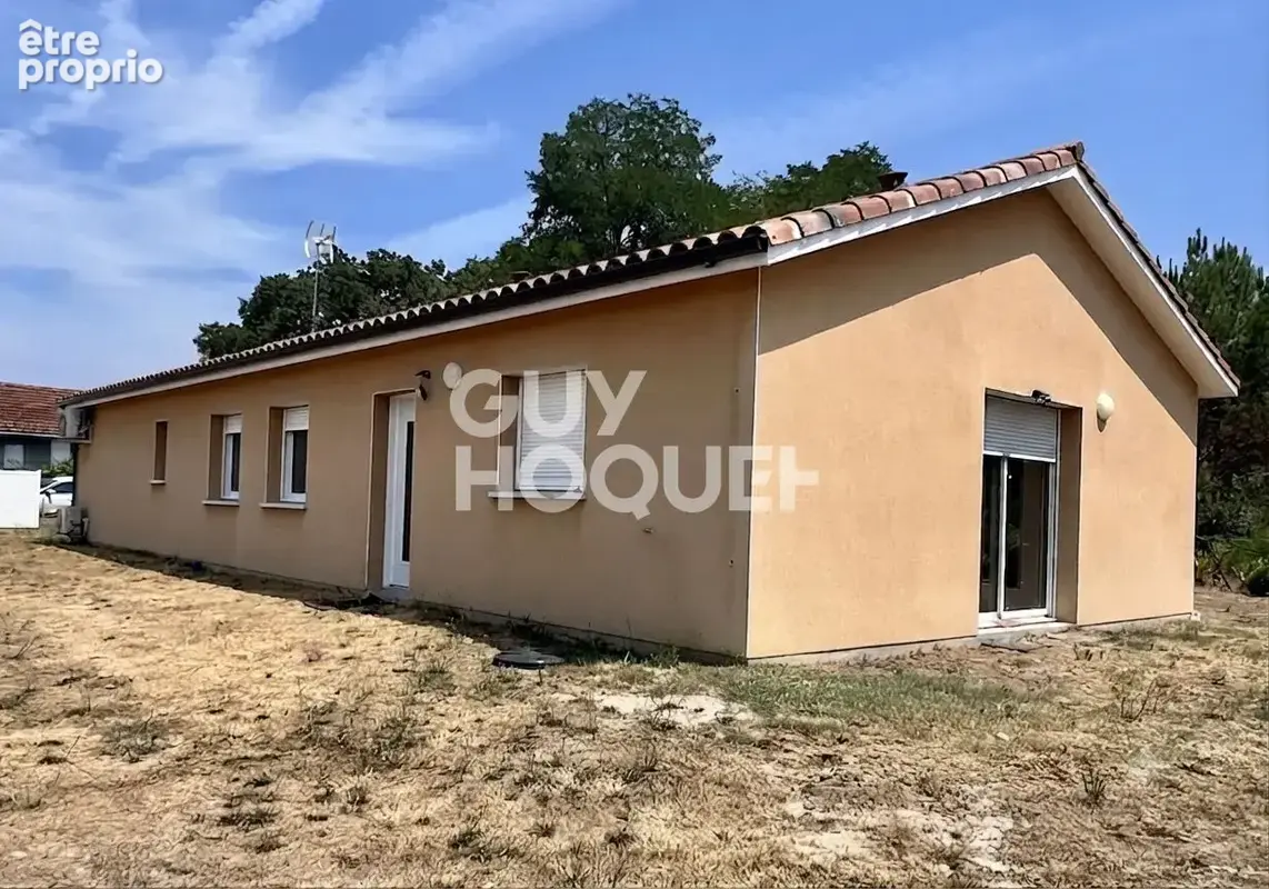 Maison à LALUQUE
