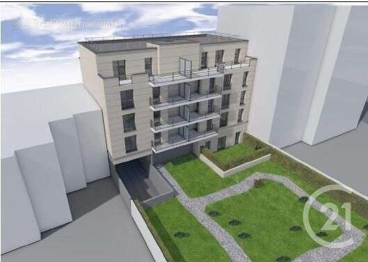 Terrain à SAINT-MAUR-DES-FOSSES