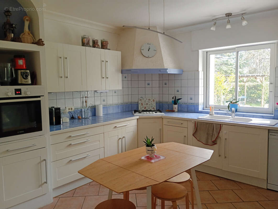 Maison à BOURG-CHARENTE