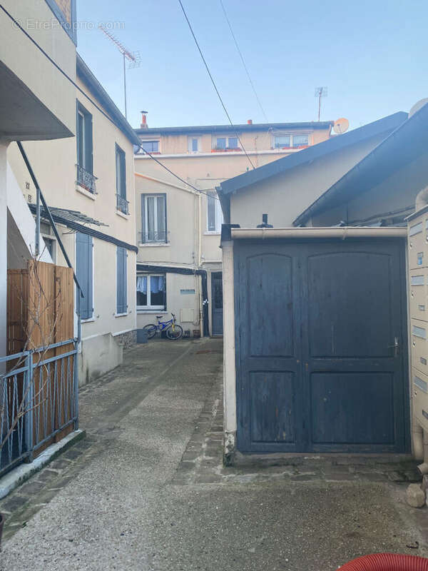 Appartement à COLOMBES