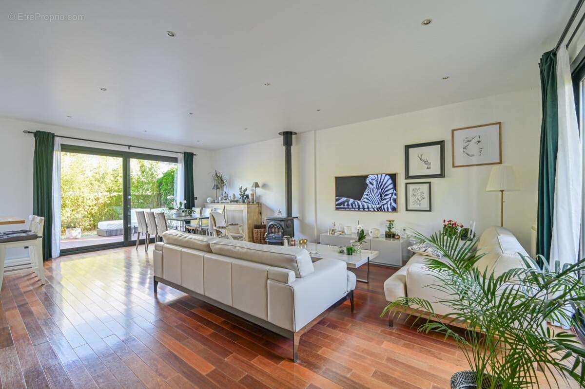 Appartement à BRY-SUR-MARNE