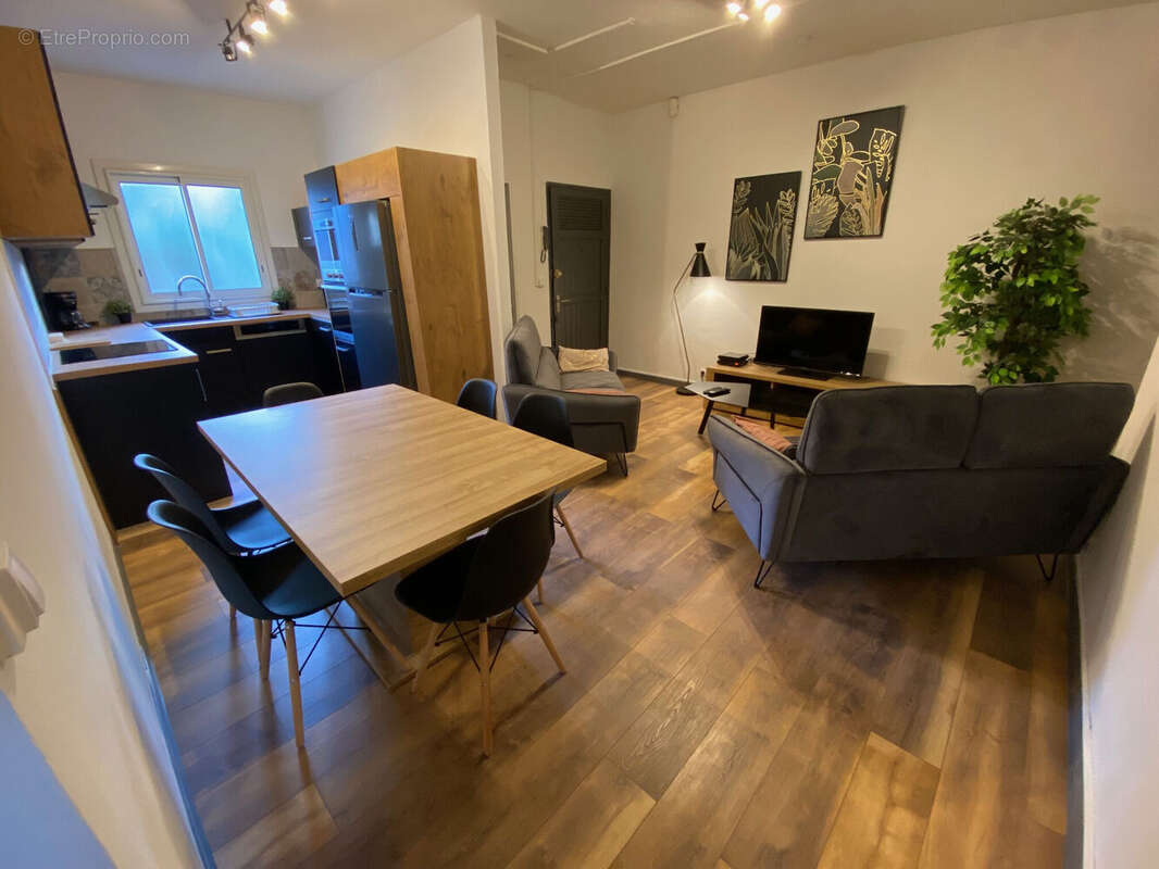 Photo 5 - Appartement à SAINT-DENIS