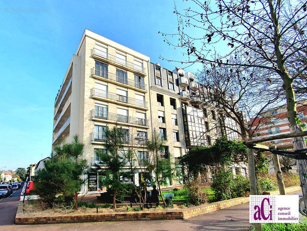 Appartement à BOURG-LA-REINE