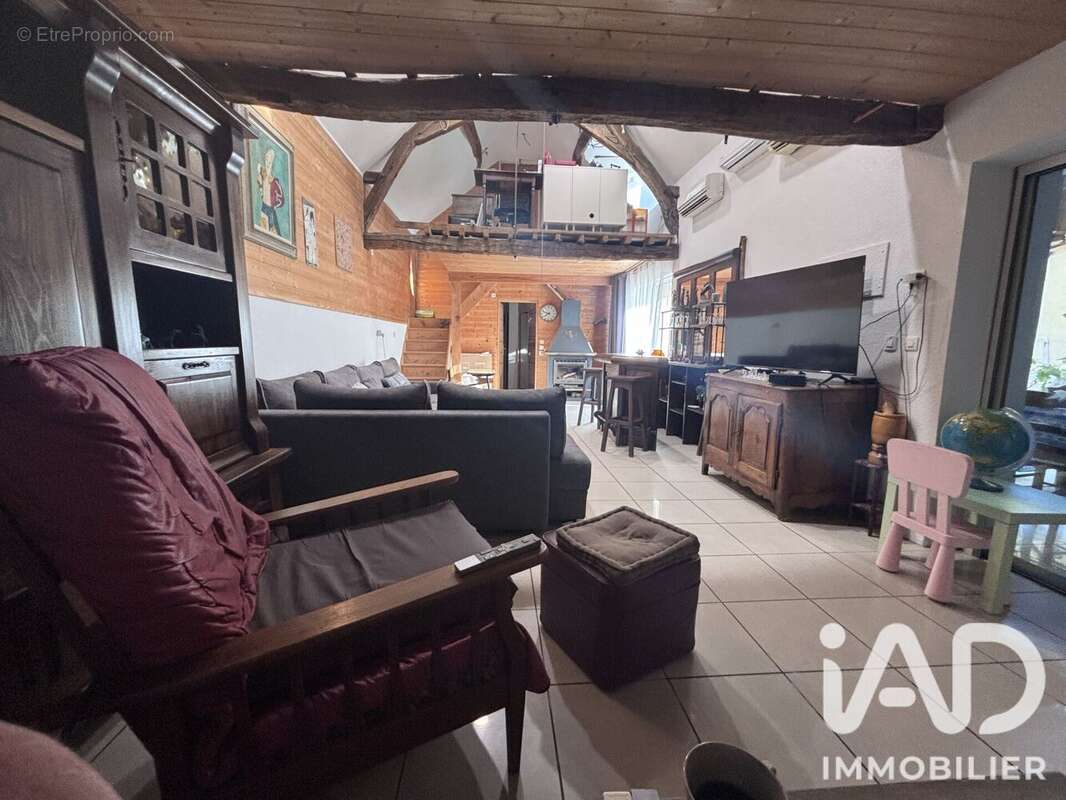Maison 269 m² à Yzeure  - photo 4