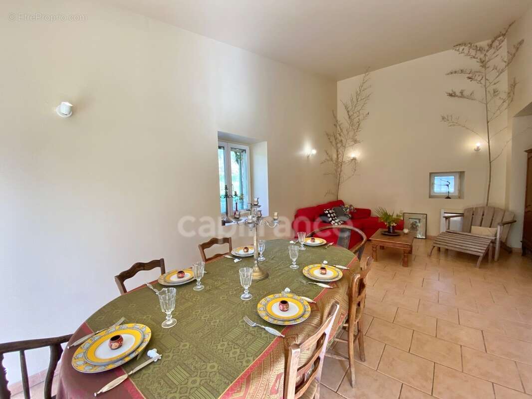 Entre Uzès et La Roque-sur-Cèze, Éden Provençal : Mas du XVIIIe & Son Domaine Privé sur 3,3 hectares - photo 35