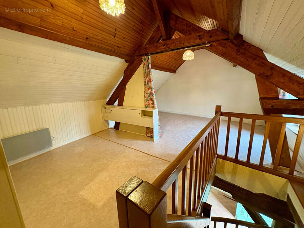 Charmante maison de caractère avec dépendances. - photo 12