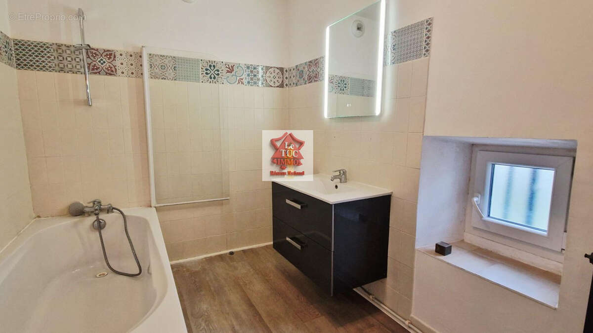 Maison à SAINT-PAUL-TROIS-CHATEAUX