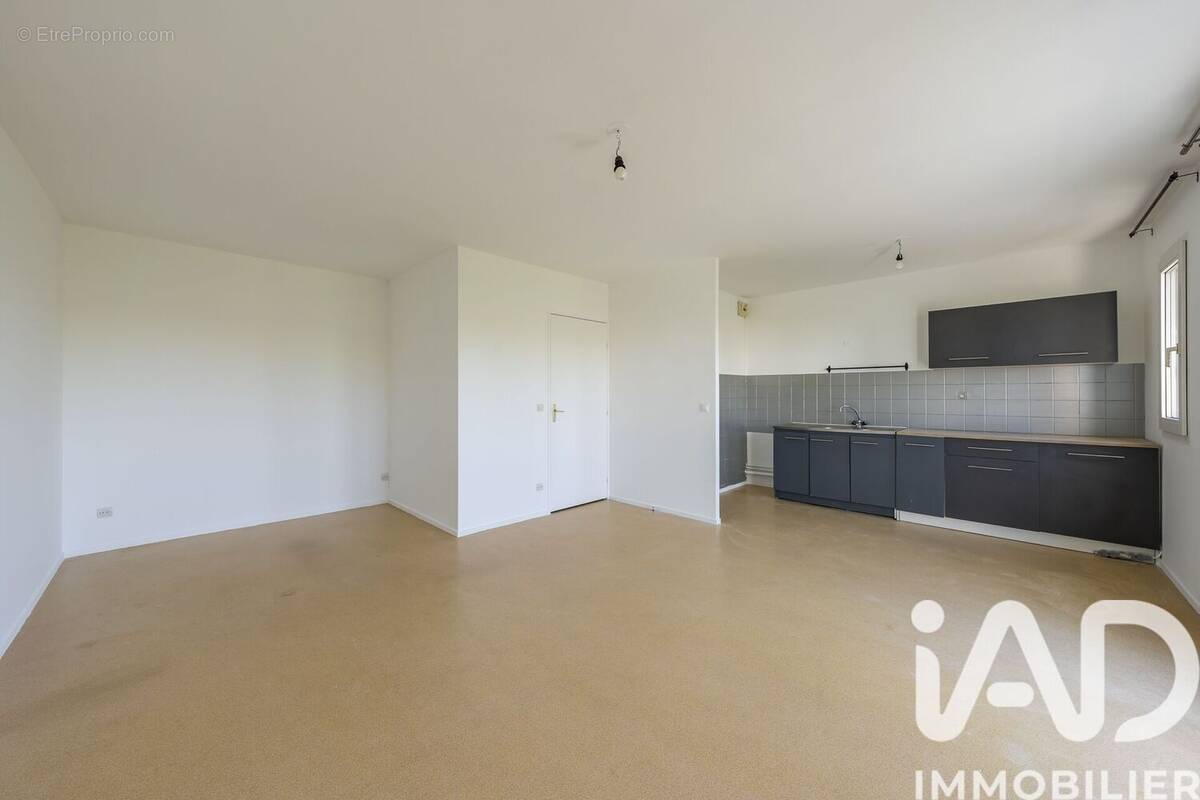 Photo 1 - Appartement à CHEVILLY-LARUE