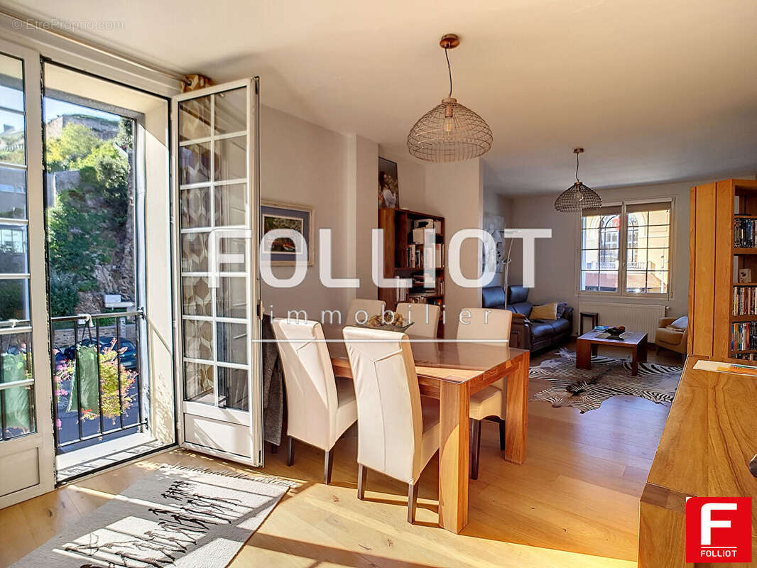 Vente : appartement T5 (140 m²) à GRANVILLE CENTRE - 50400  - VUE  MER - photo 2
