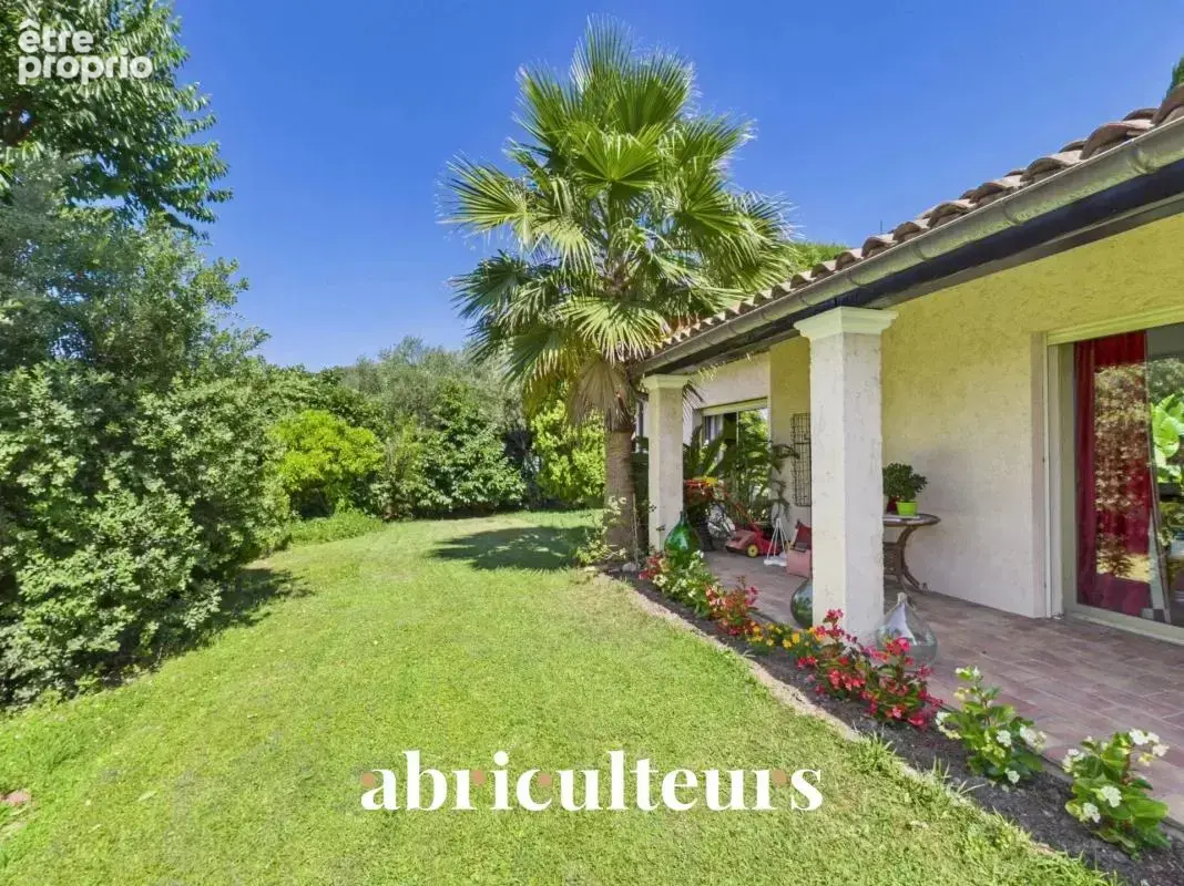 Maison familiale avec piscine et jardin avec  5 chambres en vente La Colle-sur-Loup (06480) - photo 21
