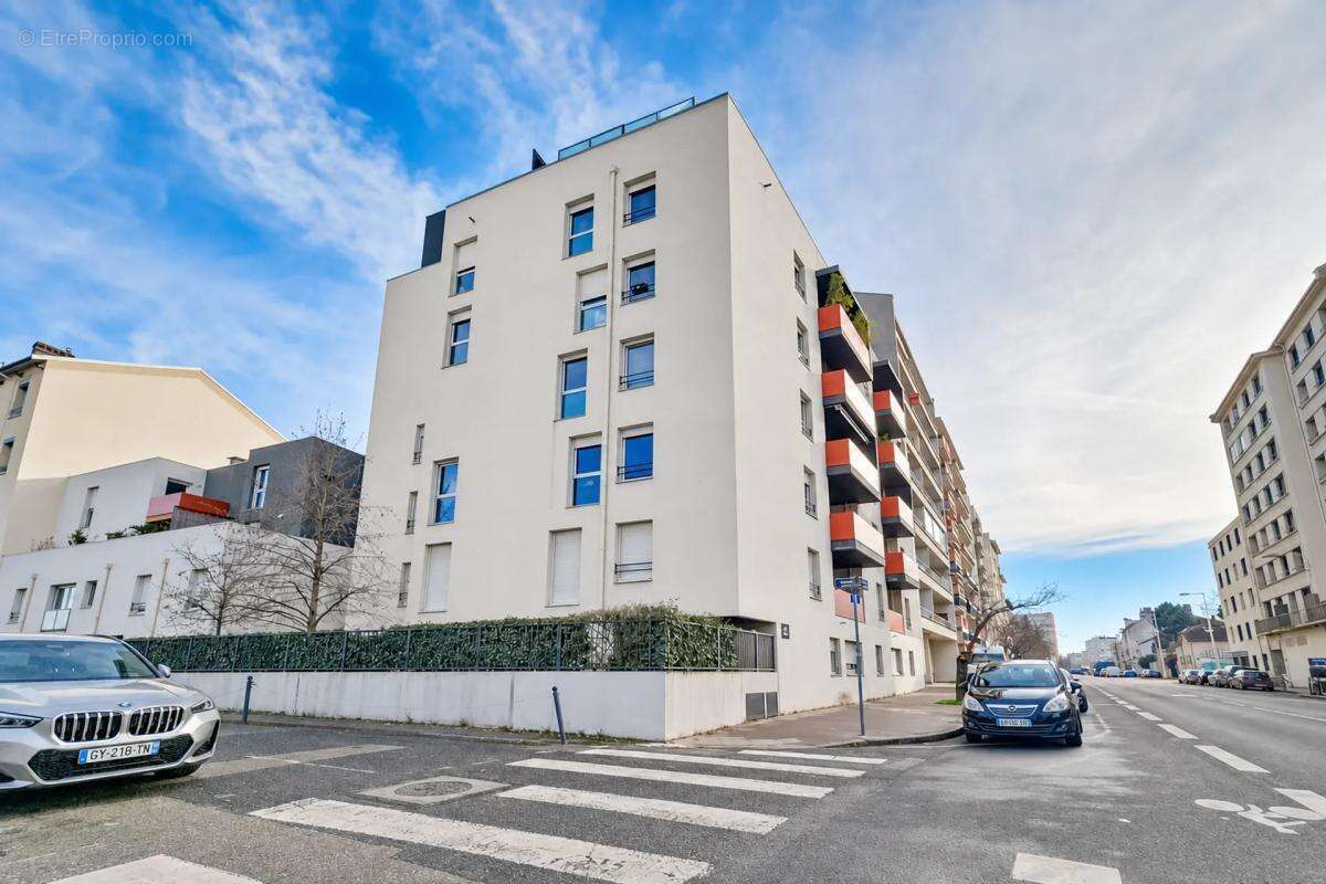 Lyon : Appartement contemporain 3 pièces - photo 15