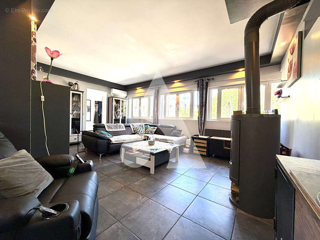 Demeure rare de prestige sur la commune d'Aingeray 5 pièces 145 m² - photo 2