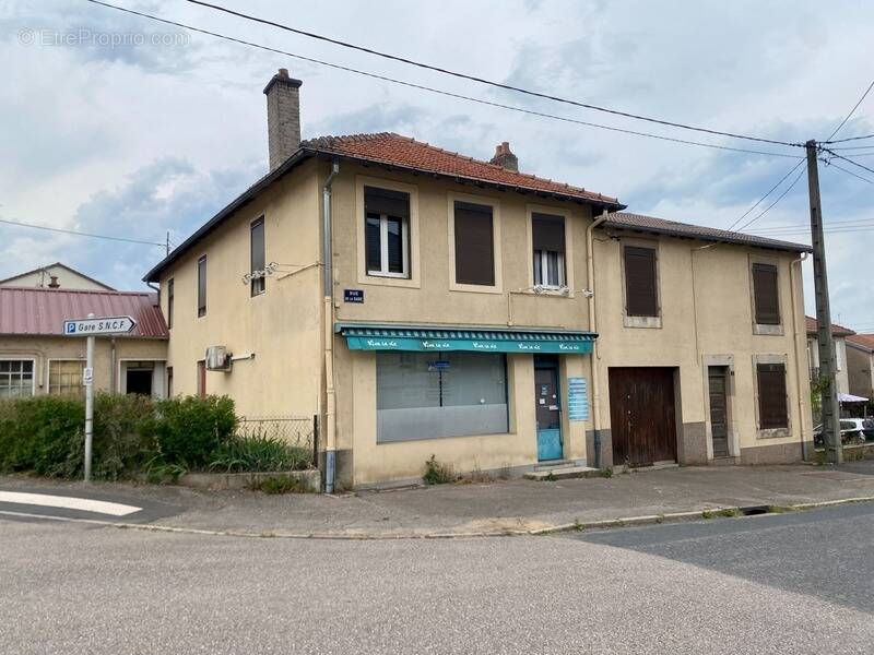 Appartement à AVRICOURT