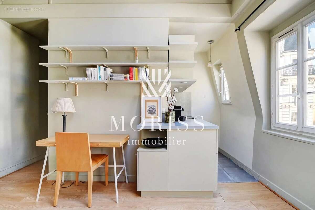 Appartement à PARIS-18E