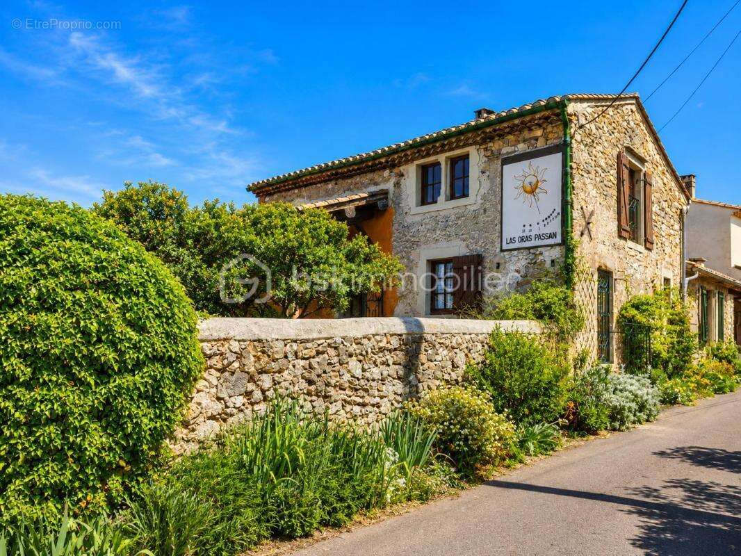 La Maison du Cadran  Demeure cévenole du XVIIIᵉ siècle - 274 m² - 3 suites - Jardins - chambres d'hôtes - photo 2