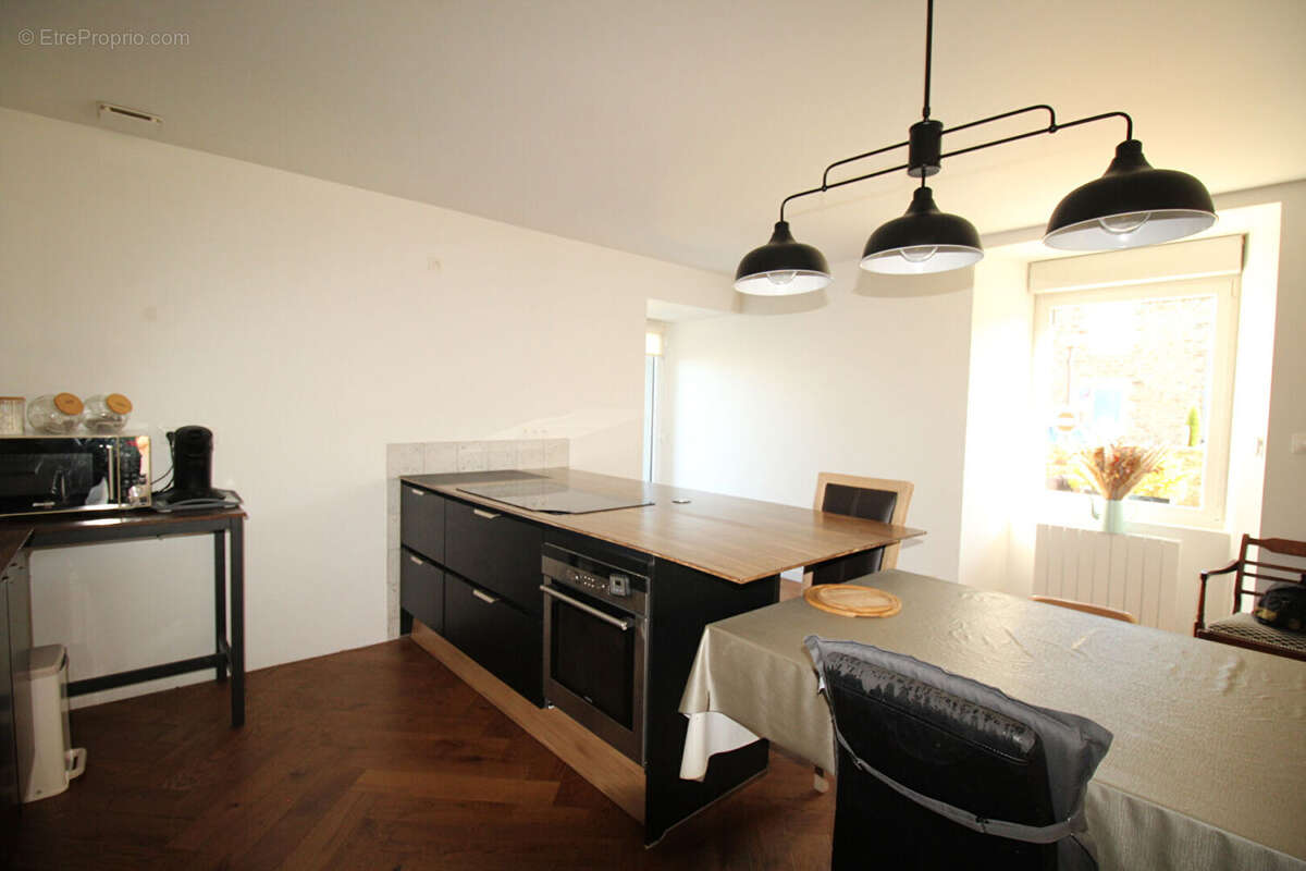 Plourhan, appartement plain pied 4 chambres, 136 m² avec 2 cours et garage - photo 6