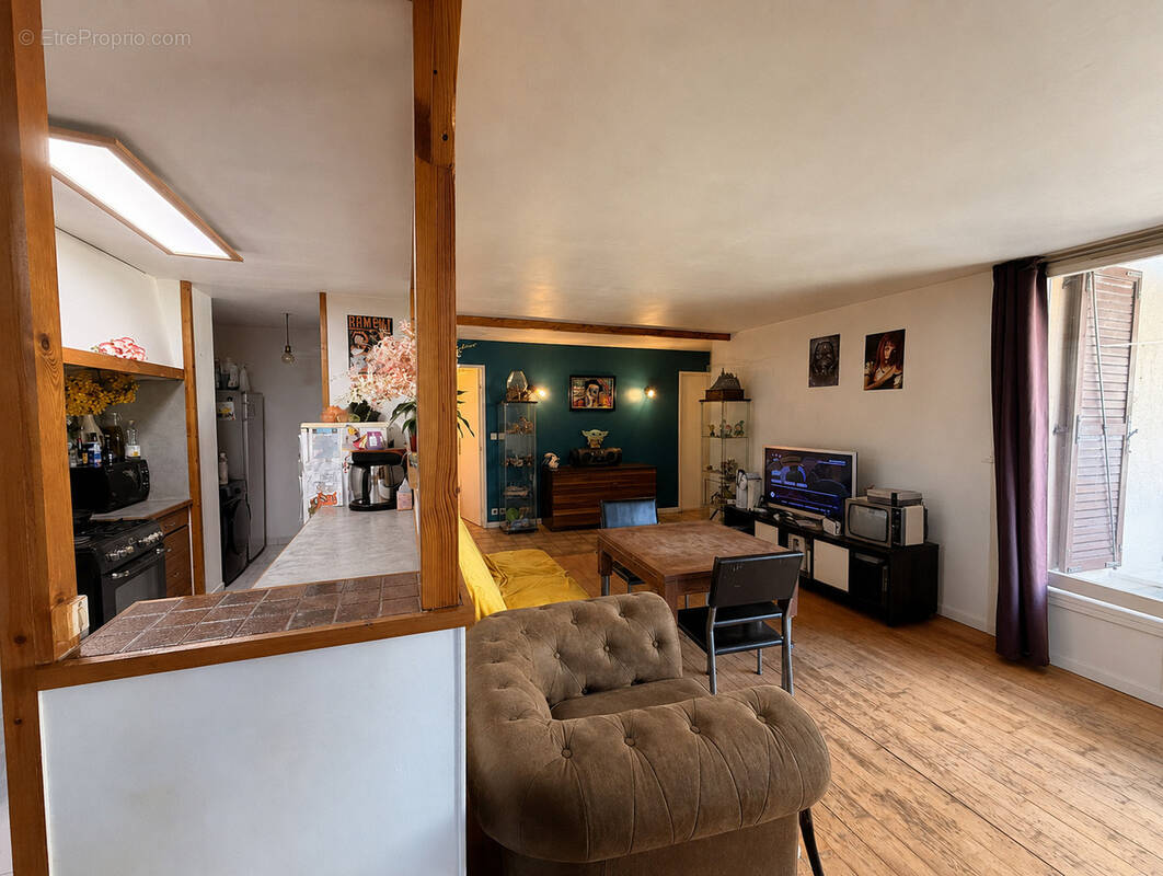 Appartement à NANDY