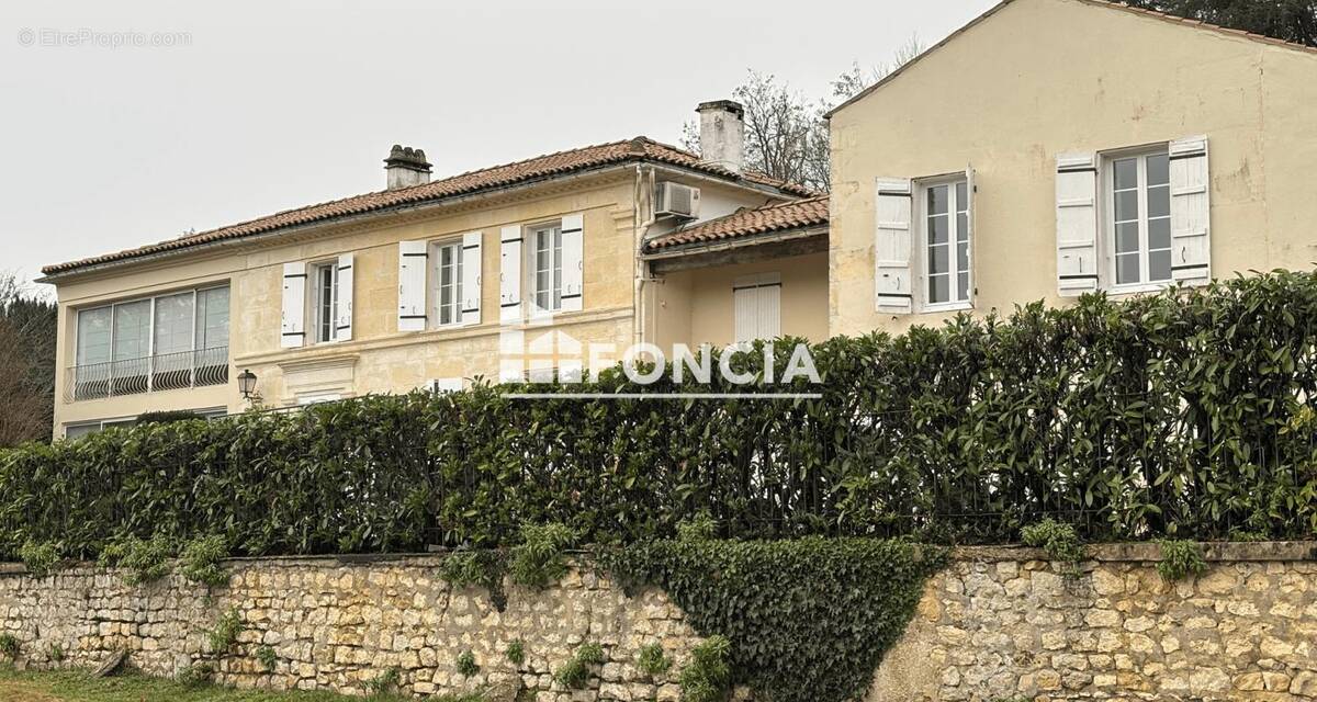 Maison à SAINT-CESAIRE