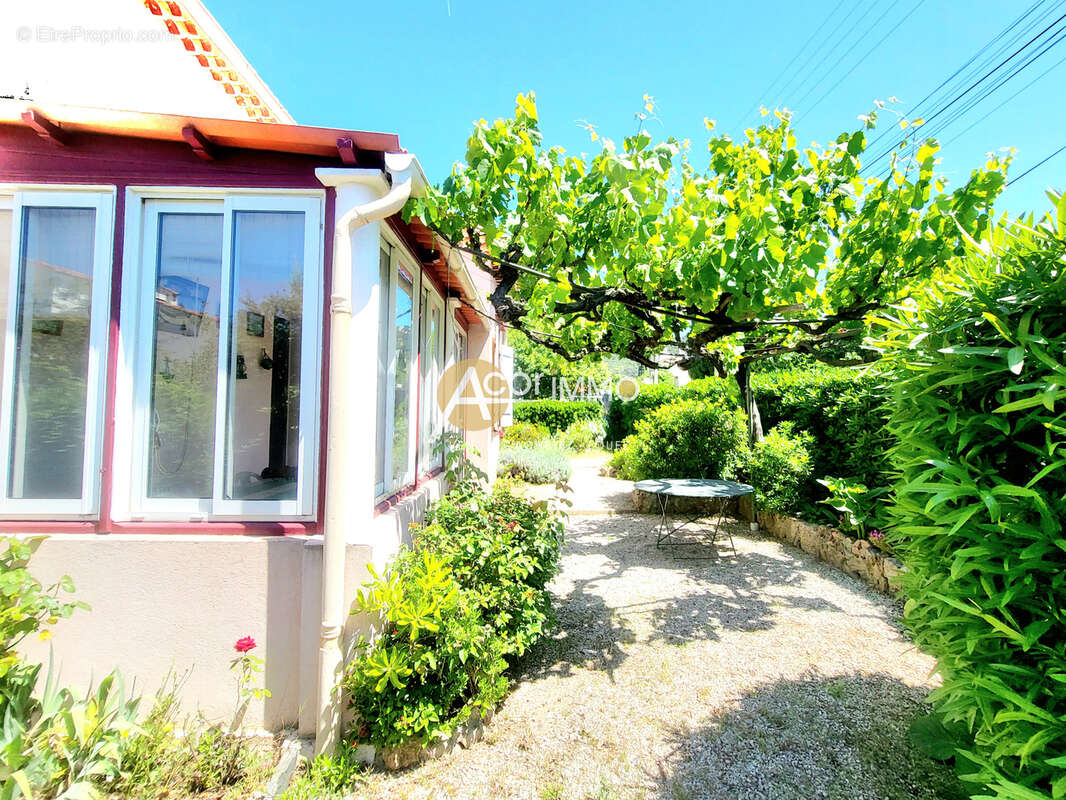 Six fours les plages - maison plain-pied 4 chambres-93 m2 avec garage terrain de 685 m2 piscinable- quartier - photo 3