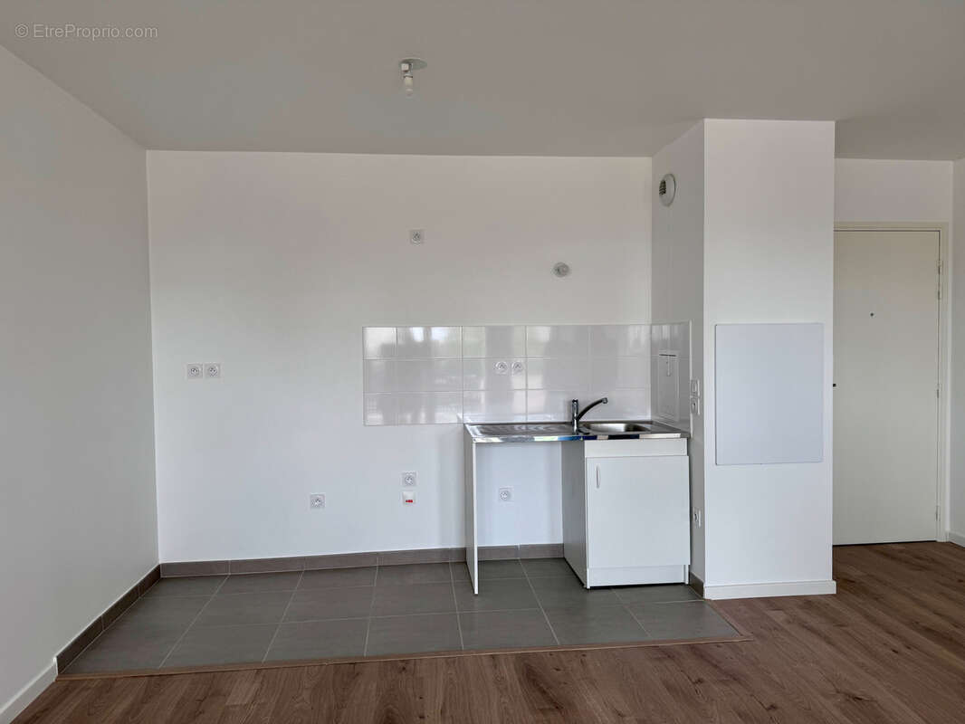 Appartement à PARAY-VIEILLE-POSTE