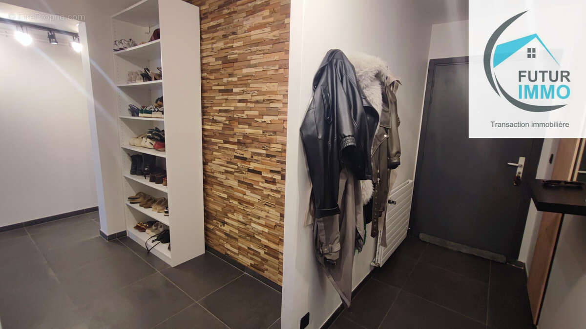 Appartement à SAINTE-SUZANNE