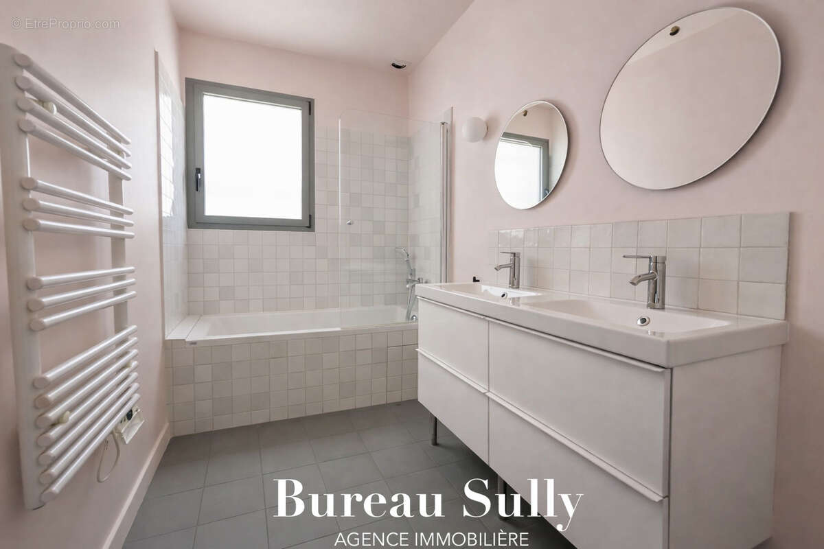 Maison à POLEYMIEUX-AU-MONT-D'OR