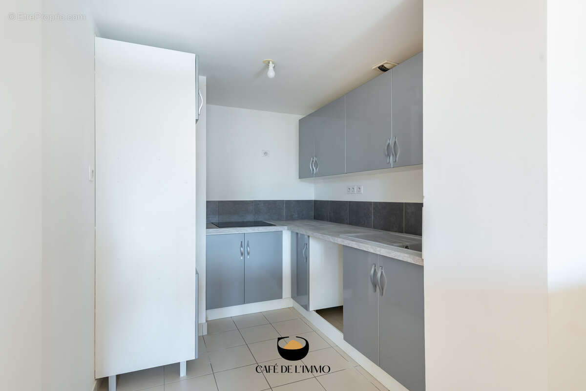 Appartement à MARSEILLE-2E