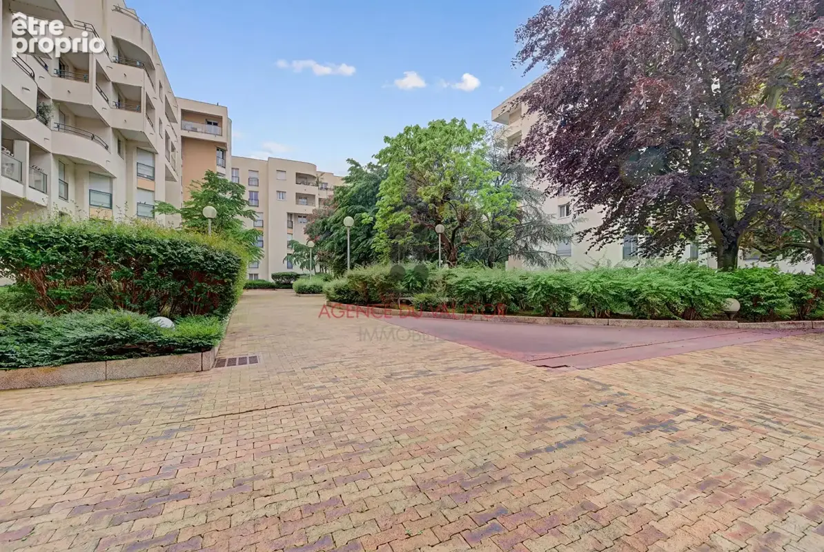 Exclusivité Appartement Saint Cloud 3 pièces /74.7m2 / QUARTIER HIPPODROME - photo 10