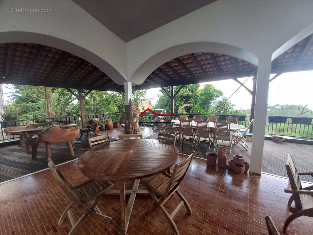 Maison à SCHOELCHER